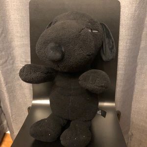 Kaws x Uniqlo x Peanuts Large Snoopy Plush